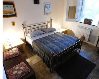 Agriturismo Case Sgaraglino- double bedroom - Castelvetrano - Camera da letto