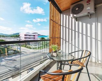 Lemonade Phuket Hotel -Sha Plus - Chalong - Balkon