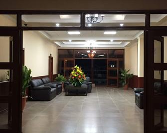 Hotel Las Palmeras - Sonsonate - Lobby