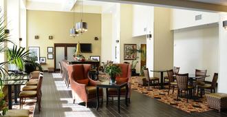 Hampton Inn & Suites Redding - Redding - Εστιατόριο