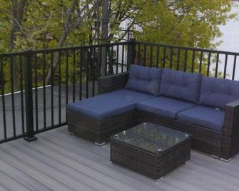 extended stays - Boston - Parveke