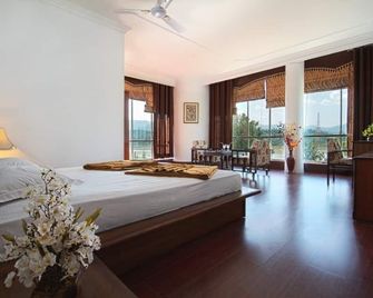 Hotel Polo Regency - Sundarnagar - Bedroom