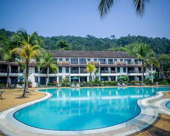 Residence Inn Cherating - Balok - Bazén