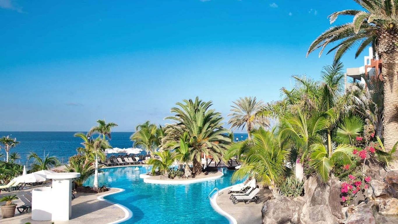 Adrián Hoteles Roca Nivaria