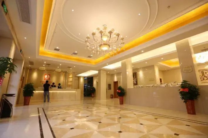 Vienna 3 Best Hotel Jingmen Wanda Plaza - Jingmen - Salónek