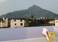 Nanyar - Home Stay - Tiruvannāmalai - Balcony