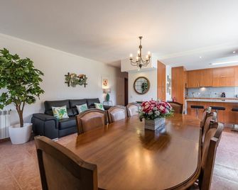 게스트리디 - 파라코바 하우스 - 몰레두 - 다이닝룸