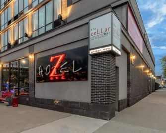 Z NYC Hotel - Queens - Building