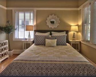 Enchanting Mckinley Park Charmer - סקרמנטו - חדר שינה
