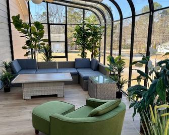 20 Percent off House with Patio Glassroom & Grill - Lawrenceville - Patio