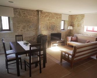 Hotel Rural Quinta de Novais - Arouca - Wohnzimmer