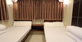 Prince Hotel - Hong Kong - Bedroom