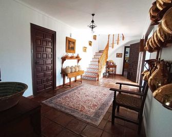 Cortijo El Contarín - Amplia casa rural con piscina privada y chimenea cerca de Archidona, Málaga - Archidona