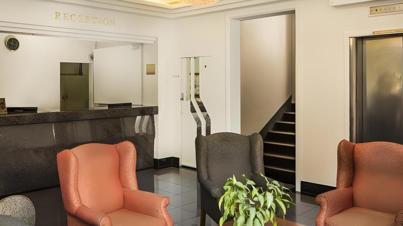 더 스테이션 백패커스