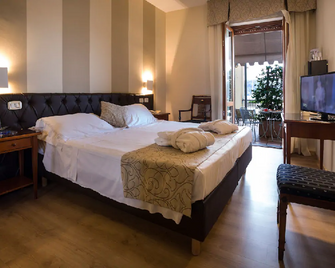 Hotel Duomo - Salo - Спальня