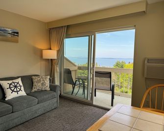 Atlantic Eyrie Lodge - Bar Harbor