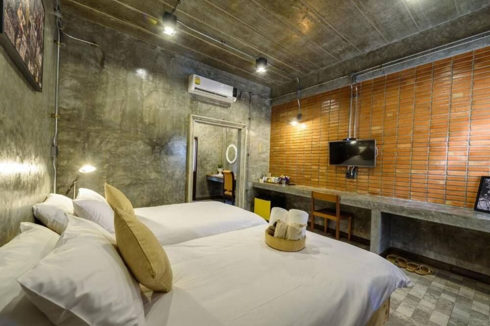 ذا ويشز هوتل آت شان غماي