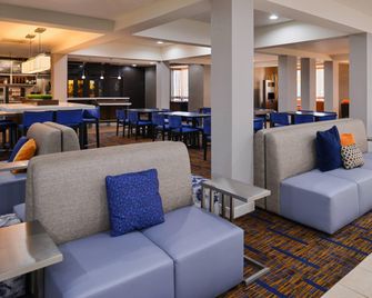 Country Inn & Suites by Radisson, Brown Deer - Milwaukee North - Brown Deer - Restaurace