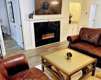 Stylish Updated Retreat Overlooking the Saluda River - West Columbia - Living room