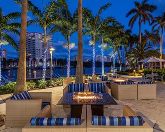 GALLERYone - a DoubleTree Suites by Hilton - Fort Lauderdale - Edifício