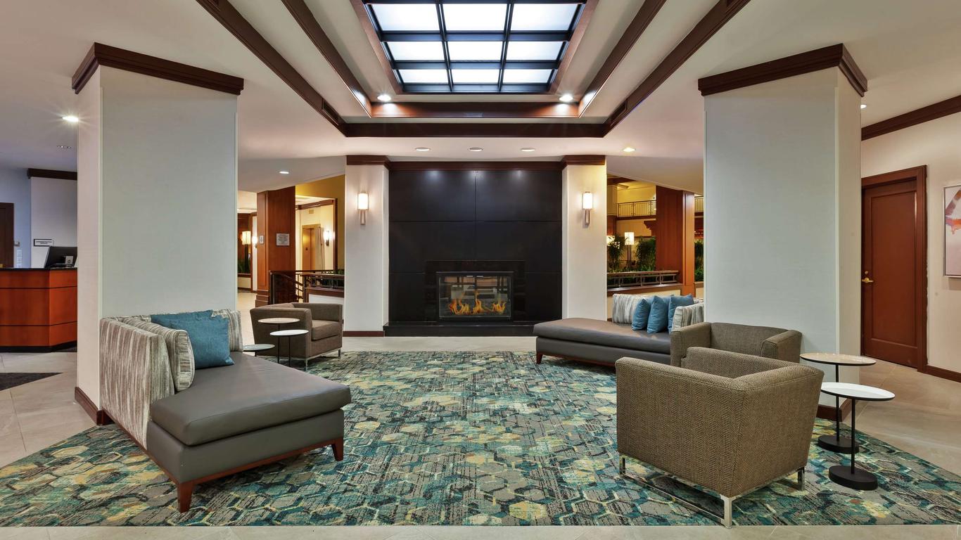 Embassy Suites by Hilton Auburn Hills