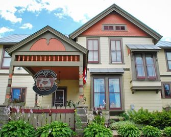Apple Tree Lane Bed & Breakfast - Waupaca - Edificio