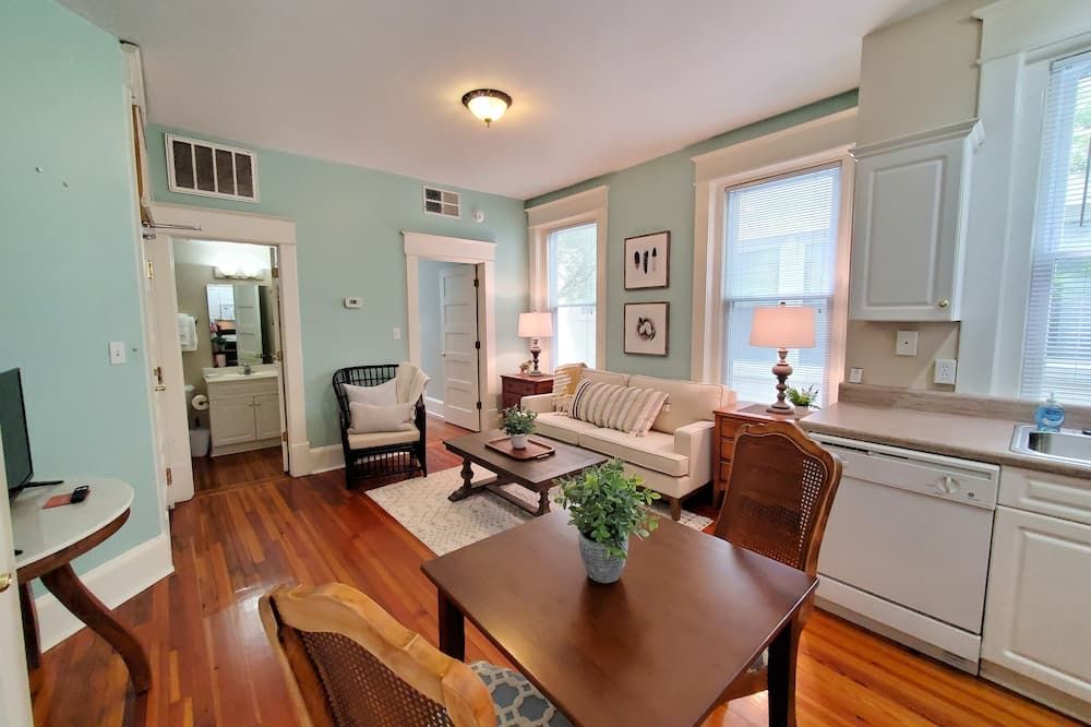 Dining room view of Historic Urban Downtown 1 Bedroom
