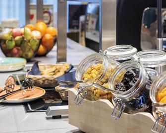 Ibis Styles Bern City - Bern - Dining room