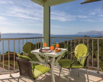 Beautiful apartment in Krvavica - Krvavica - Balkon