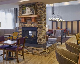 Hampton Inn and Suites Roseburg - Roseburg - Restaurante