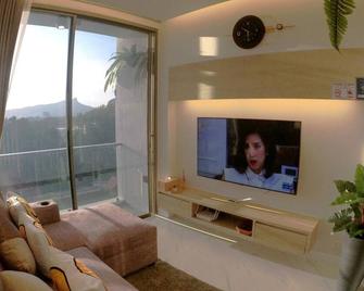 Rocco 513 - Corner 1 bedroom Condo with Seaview - Ao Nang - Stue