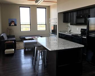 Brand new, stellar views, hip space in true downtown urban living! - Moline - Kitchen