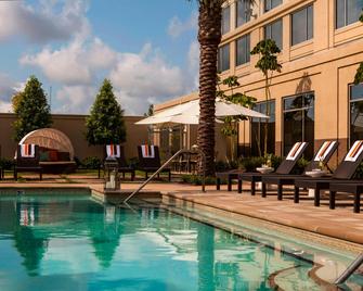 Renaissance Baton Rouge Hotel - באטון רוז' - בריכה