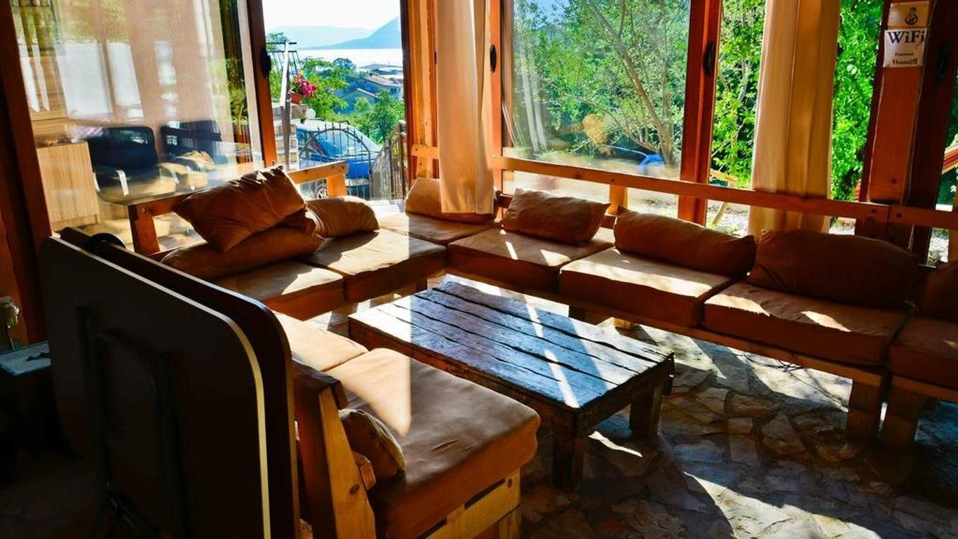 Hostel Anton