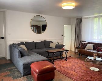 Le Domaine Des Roses Normandie Foulognes - Foulognes - Sala de estar