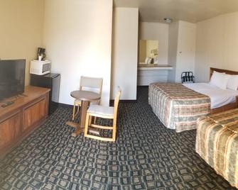 Mountain View Inn - Yreka - Bedroom