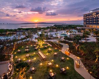 Hilton Okinawa Miyako Island Resort - Miyakojima - Restaurant