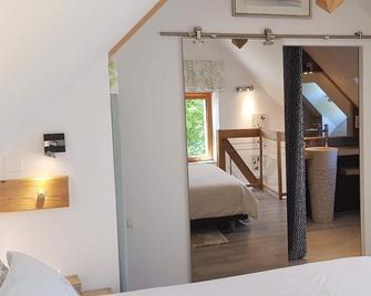 Cottage near Mont Saint Michel with 1 hectare garden. Granville Avranches - La Mouche - Habitación