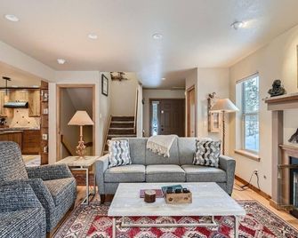 Gold Dust 660a - Frisco - Living room