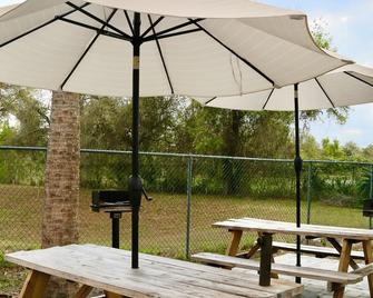 Home Inn & Suites Orlando-Apopka - Apopka - Patio