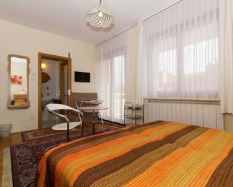 Budavar Bed And Breakfast - Budapest - Chambre
