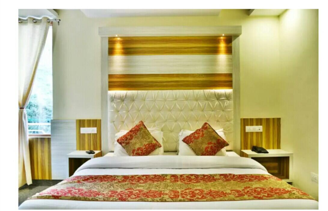 Sky Heaven Resort - דרמאסאלה - חדר שינה