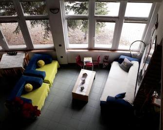 Tenisz Apartman - Vecsés - Soggiorno