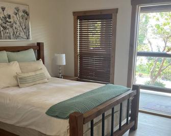 Summer Fun For The Entire Family!!! Snowbird Special Now Available - Osoyoos - Chambre