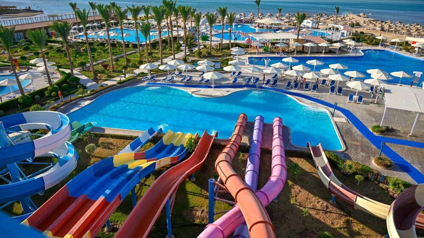 Le Jardin Aqua Park Resort