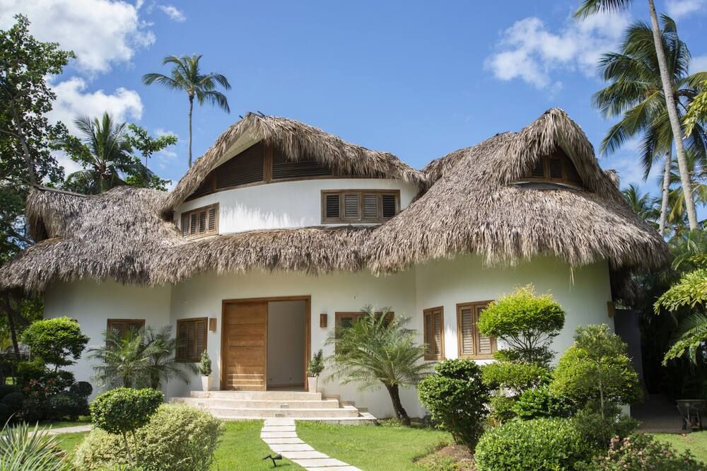 Spectacular Beachfront Luxury Villa With Private Pool, Jacuzzi Chef, Full Staff - Sánchez - Edificio
