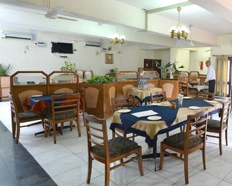 Myna Tourist Resort, Rohtak - Rohtak - Restaurant