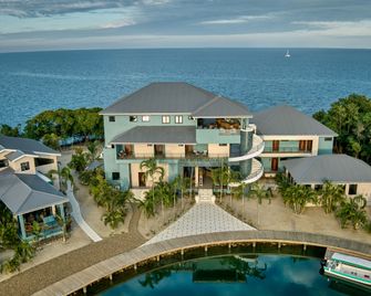 Prana Maya Island Resort - Placencia - Byggnad