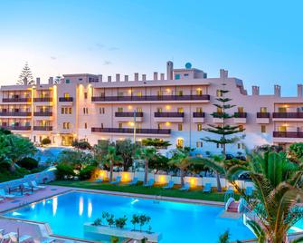 Santa Marina Beach - La Canea - Edificio