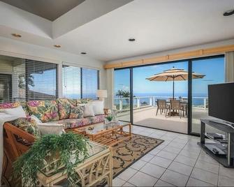 Luxury Coffee Estate - Infinity Pool - Endless Views - Kailua-Kona - Sala de estar